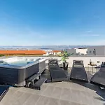 Apartment Luxuriöses Penthouse Welle Mit Whirlpool, Grill Und Meerblick