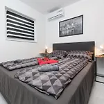 Luxuriöses Penthouse Welle Mit Whirlpool, Grill Und Meerblick *