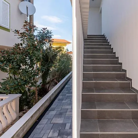 Luxurioeses Penthouse Welle Mit Whirlpool, Grill Und Meerblick ヴィル