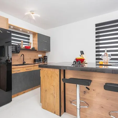 Luxurioeses Penthouse Welle Mit Whirlpool, Grill Und Meerblick Appartement
