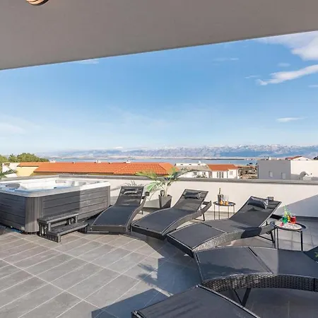 Apartment Luxurioeses Penthouse Welle Mit Whirlpool, Grill Und Meerblick Vir