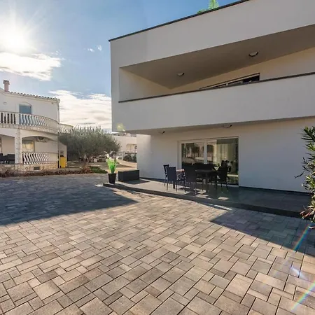 Luxurioeses Penthouse Welle Mit Whirlpool, Grill Und Meerblick Appartement *