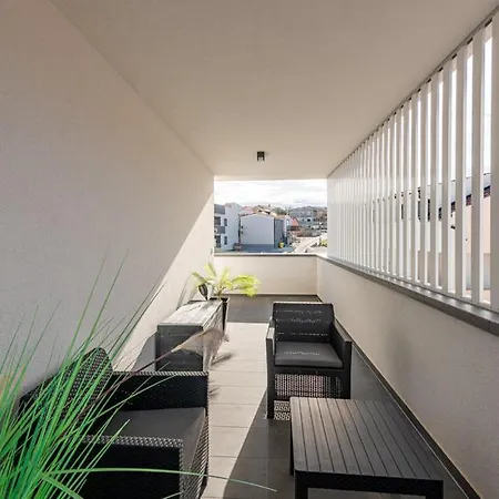 アパート Luxurioeses Penthouse Welle Mit Whirlpool, Grill Und Meerblick