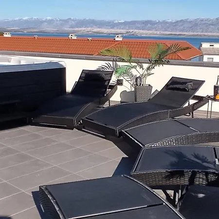 Luxurioeses Penthouse Welle Mit Whirlpool, Grill Und Meerblick Appartement
