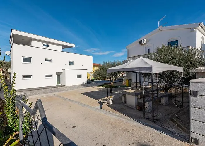 Luxurioeses Penthouse Welle Mit Whirlpool, Grill Und Meerblick Appartement *
