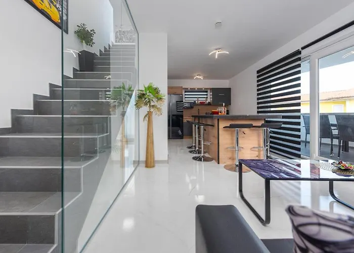 Luxurioeses Penthouse Welle Mit Whirlpool, Grill Und Meerblick Appartement