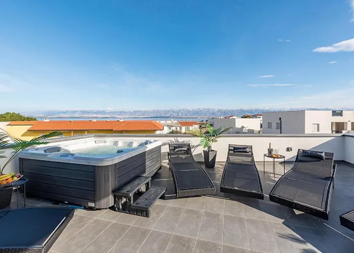 Appartement Luxurioeses Penthouse Welle Mit Whirlpool, Grill Und Meerblick