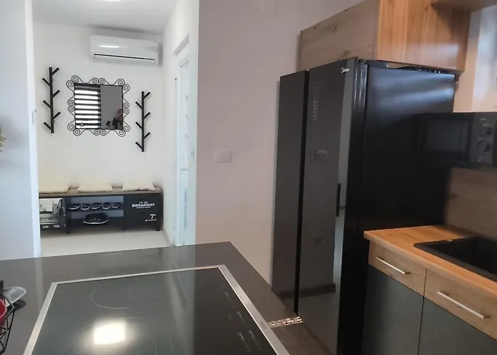 Appartement Luxurioeses Penthouse Welle Mit Whirlpool, Grill Und Meerblick *