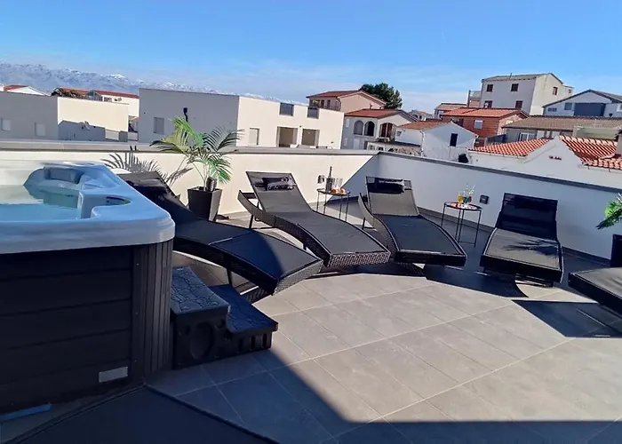 Luxurioeses Penthouse Welle Mit Whirlpool, Grill Und Meerblick Appartement Vir